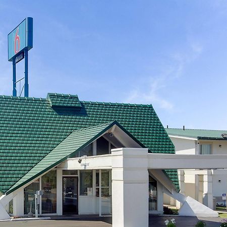 Motel 6-Geneva, Oh Kültér fotó